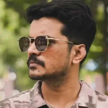 Aasif Khan from the Panchayat has Suffers a heart attack and has shared a photo from the hospital