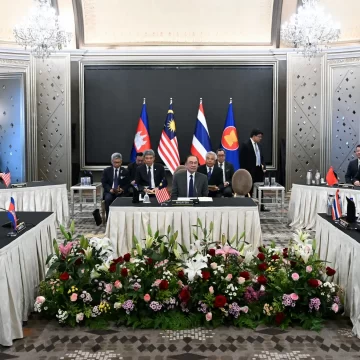 Cambodia & Thailand agree to “immediate, unconditional ceasefire” after fatal clashes along their border