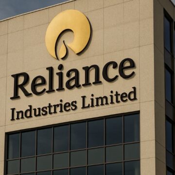 Reliance Industries Reports 6% YoY Growth in Q1 Revenue; Jio Crosses 200 Million 5G Users and 20 Million Home Connections