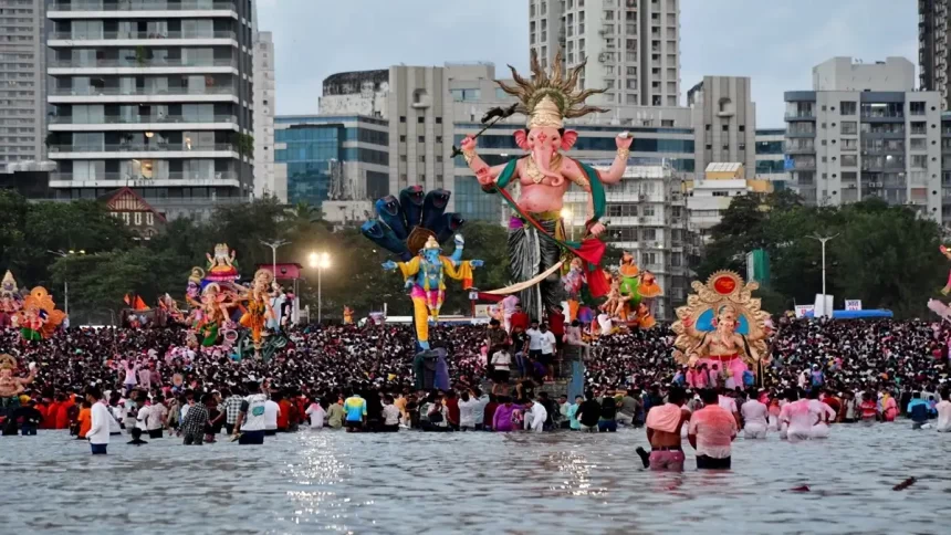 Bombay HC has mandated the immersion of all idols up to 6 feet in artificial tanks