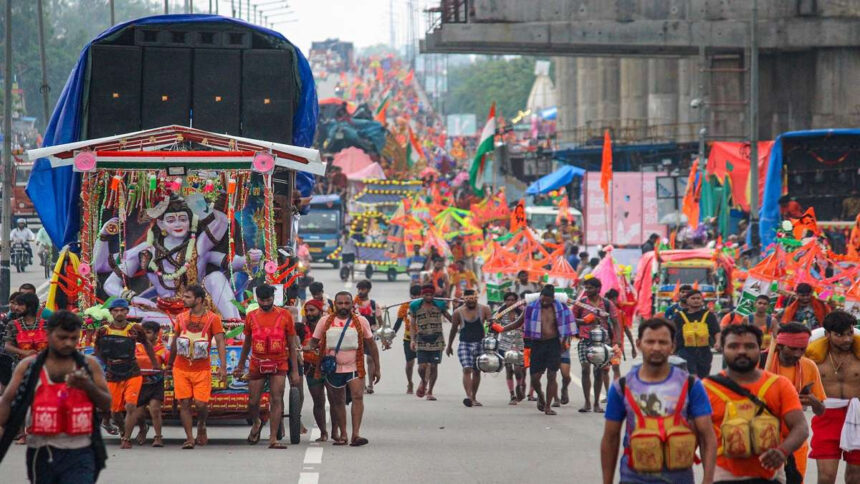UP: Muzaffarnagar Police enhance security for Kanwar Yatra, deploys force in camp to avoid thefts