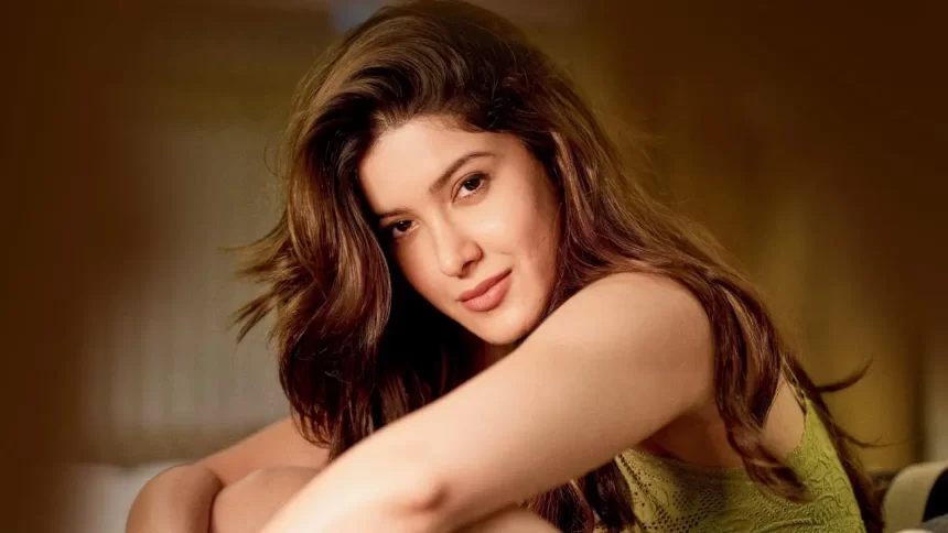 Shanya Kapoor Handling Criticism: ‘It’s My Responsibility To Hear The Audience’