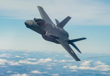 us-navy-f-35-fighter-jet-crashes-near-naval-air-station-in-california,-pilot-ejects-safely