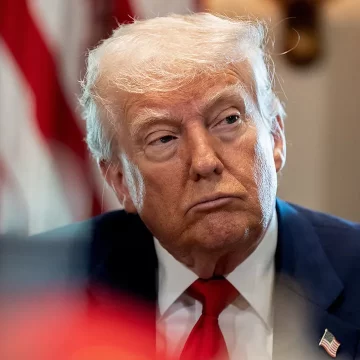 Trump Warns Putin of Severe Consequences Ahead of Alaska Peace Talks on Ukraine