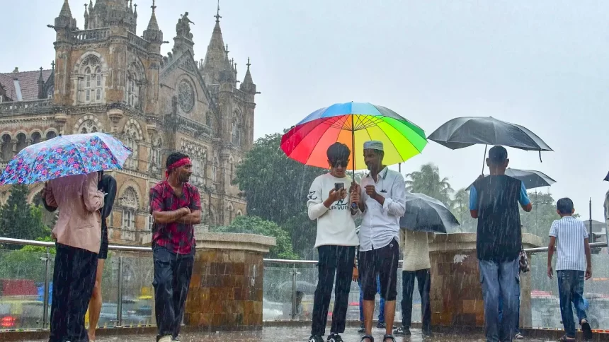 Mumbai Braces for Heavy Rain as IMD Issues Yellow Alert for City and Surrounding Areas