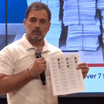 Rahul Gandhi Accuses EC-BJP Nexus of ‘Vote Chori’ in Lok Sabha Elections; Cites Over 1 Lakh Duplicate Voters in Karnataka