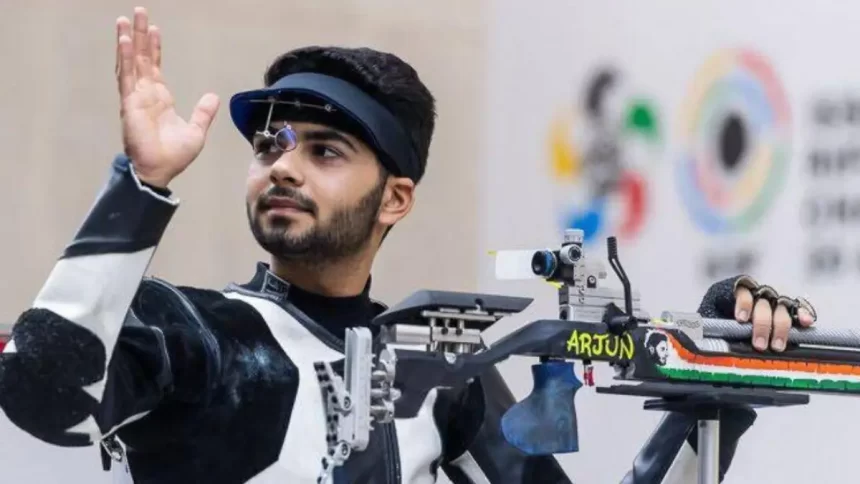 Arjun Babuta and Elavenil Valarivan Win Gold in 10m Air Rifle Mixed Team at Asian Shooting Championship