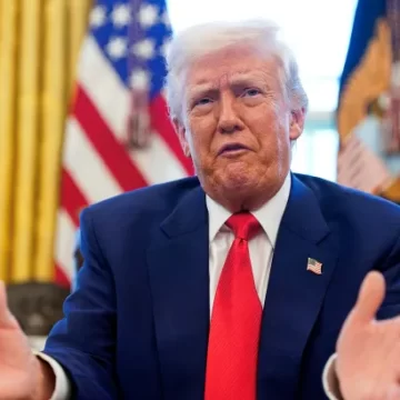 Trump Urges EU to Impose 100% Tariffs on India, China to Pressure Russia Over Ukraine War