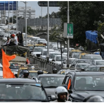 Mumbai Coastal Road Traffic Halted Due to Car Fire in Tunnel, Commuters Face Severe Congestion