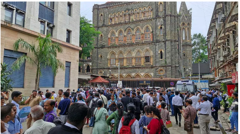 Hoax Bomb Threat Email Forces Bombay High Court Evacuation, FIR Registered