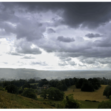 IMD Forecasts Moderate to Heavy Rain Across Karnataka; Bengaluru Temperatures Drop