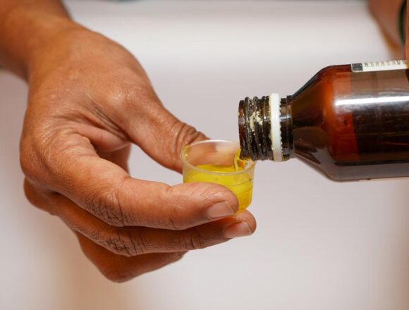 Centre Urges Doctors: Avoid Prescribing Cough Syrups to Children Under 2 After Kidney Failure Deaths