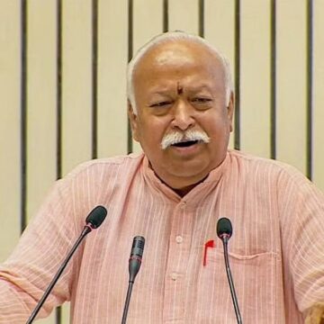 RSS Chief Mohan Bhagwat Advocates Swadeshi and Free Trade Norms Amid US Tariff Pressure